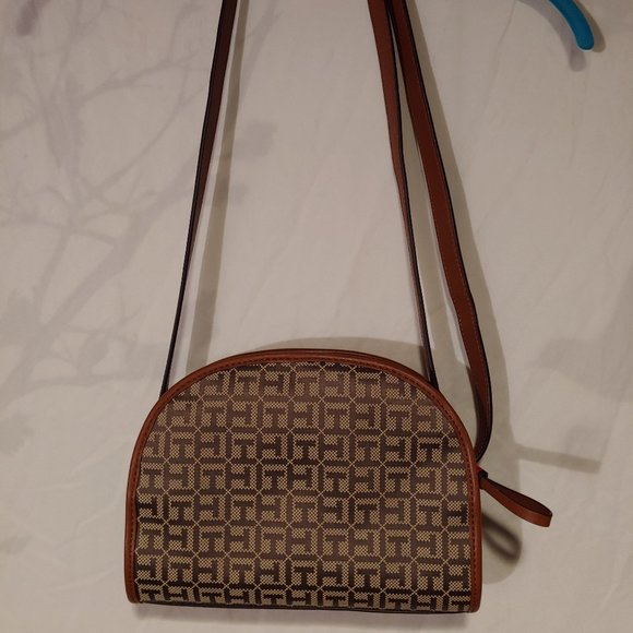 Tommy Hilfiger Purse - Picture 8 of 8